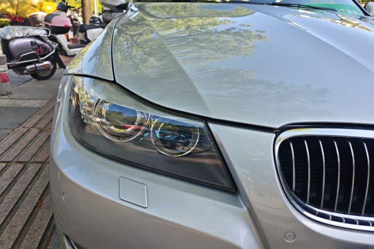 Used BMW 3 Series 2010 320i Luxury Model Right Front Headlight
