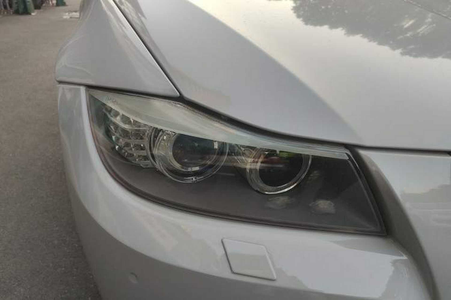 Used BMW 3 Series 2010 320i Luxury Model Right Front Headlight