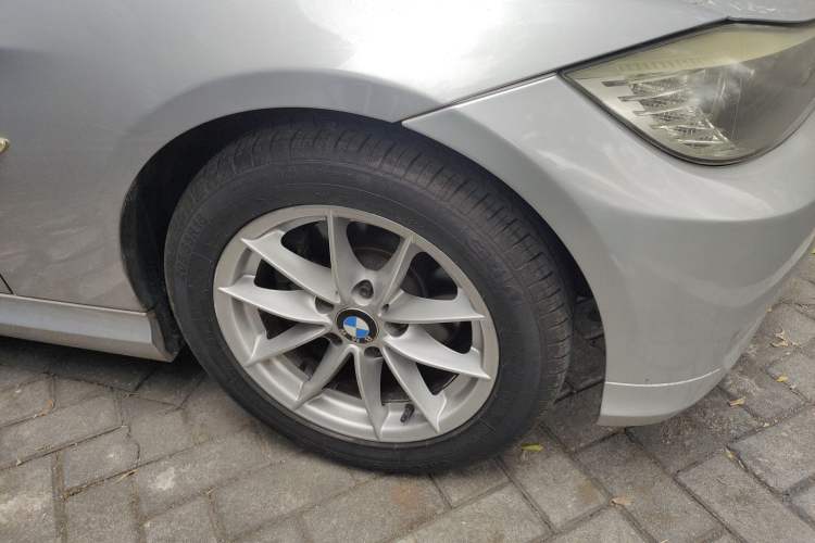 Used BMW 3 Series 2010 318i Leading Model Right Front Wheel Hub