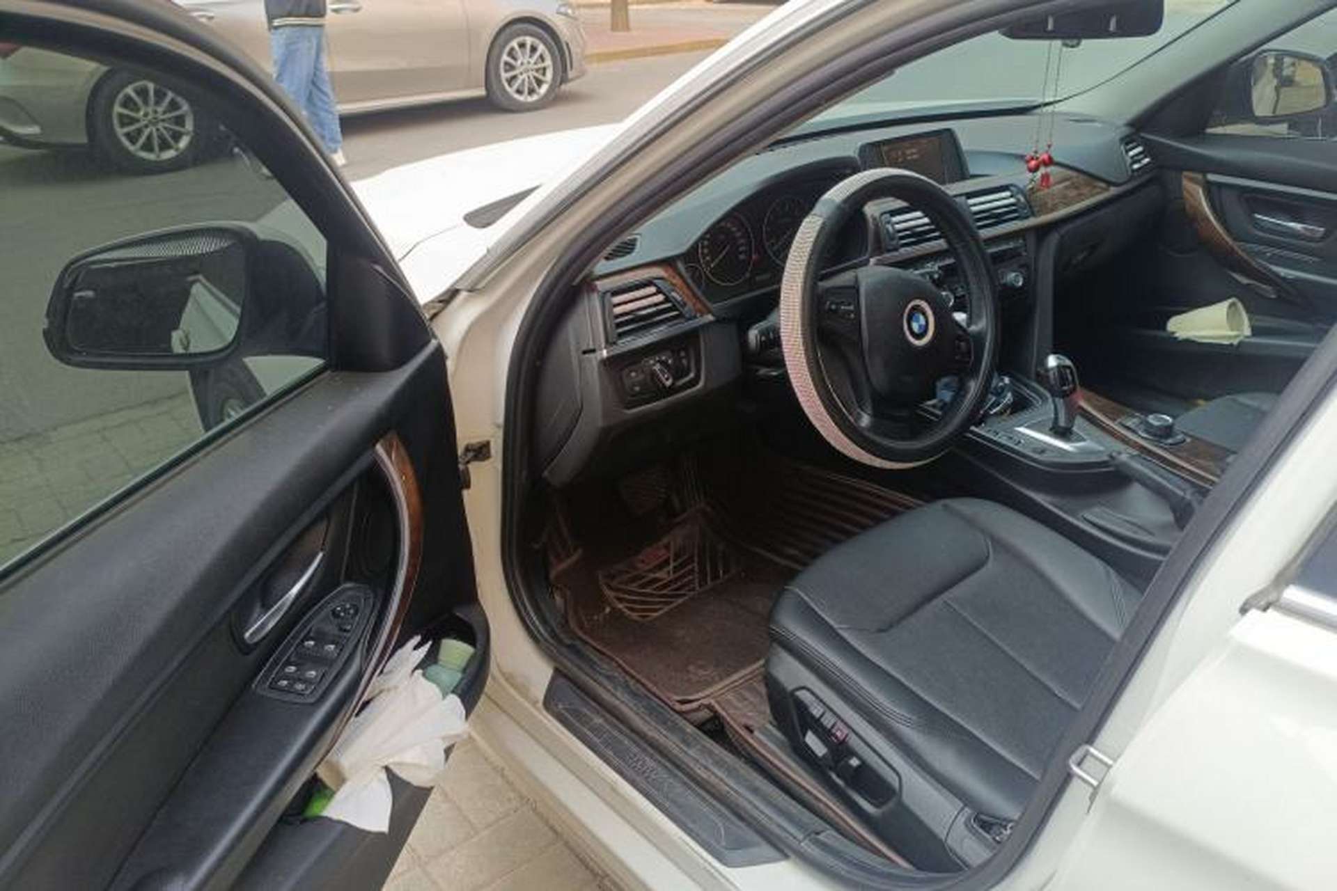 Used BMW 3 Series 2010 320i Sport Edition Driver Seat