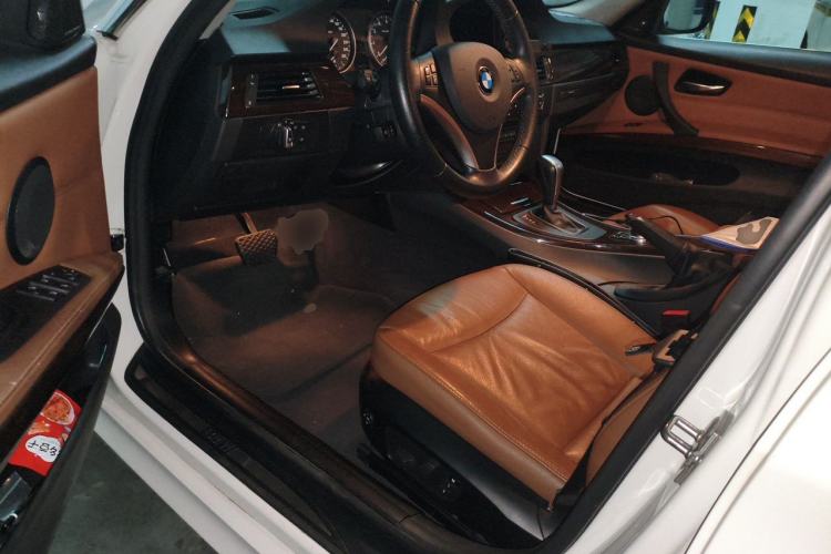 Used BMW 3 Series 2010 325i Luxury Model Driver Seat