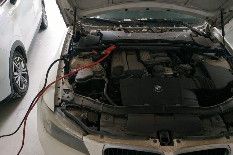 Used BMW 3 Series 2010 318i Leading Model Engine Bay Right