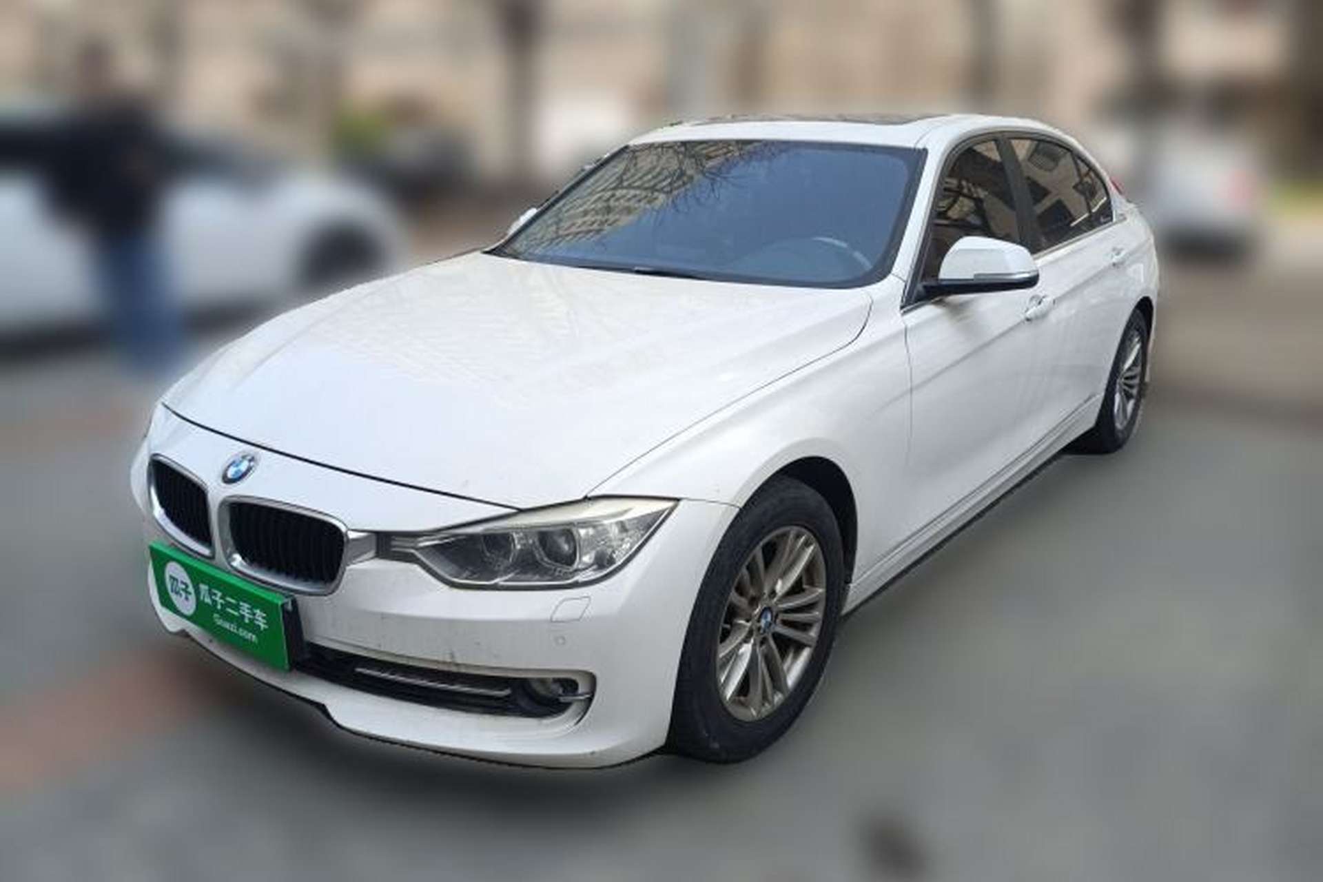 Used BMW 3 Series 2010 320i Sport Edition Front Left 45 Deg