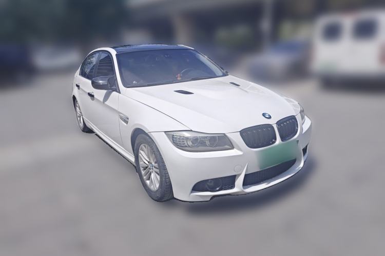 Used BMW 3 Series 2010 320i Sport Edition Front Right 45 Deg