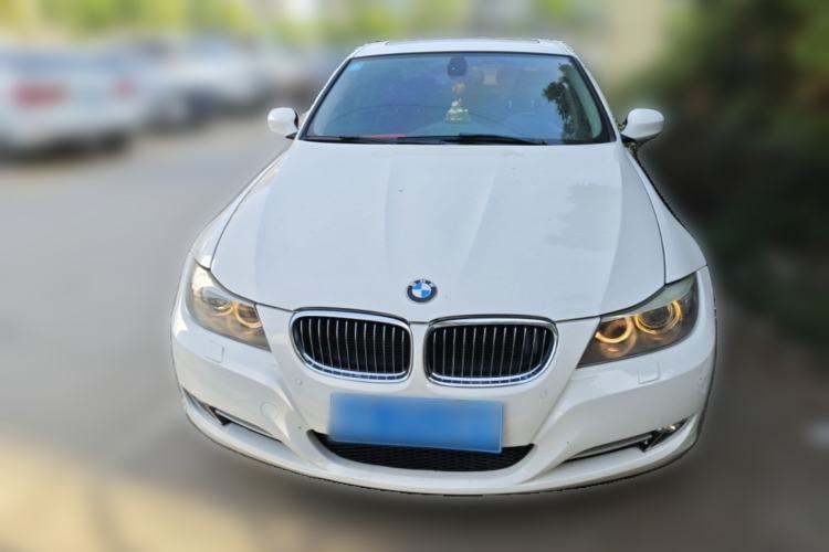 Used BMW 3 Series 2010 320i Luxury Model Front