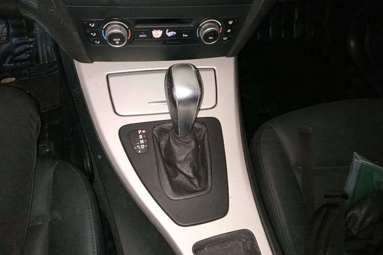 Used BMW 3 Series 2010 318i Leading Model Gear Lever