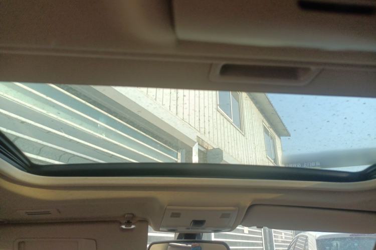Used BMW 3 Series 2010 320i Luxury Edition Headliner