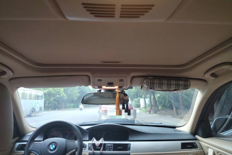 Used BMW 3 Series 2010 320i Luxury Model Headliner