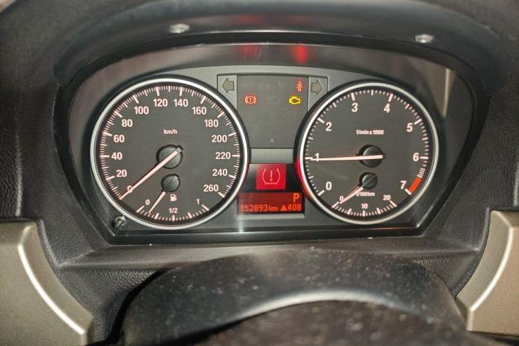 Used BMW 3 Series 2010 320i Luxury Model Instrument Cluster