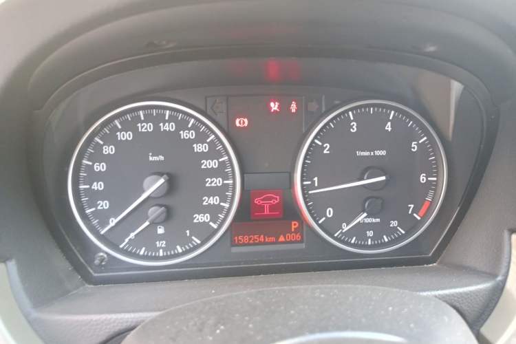 Used BMW 3 Series 2010 320i Luxury Edition Instrument Cluster