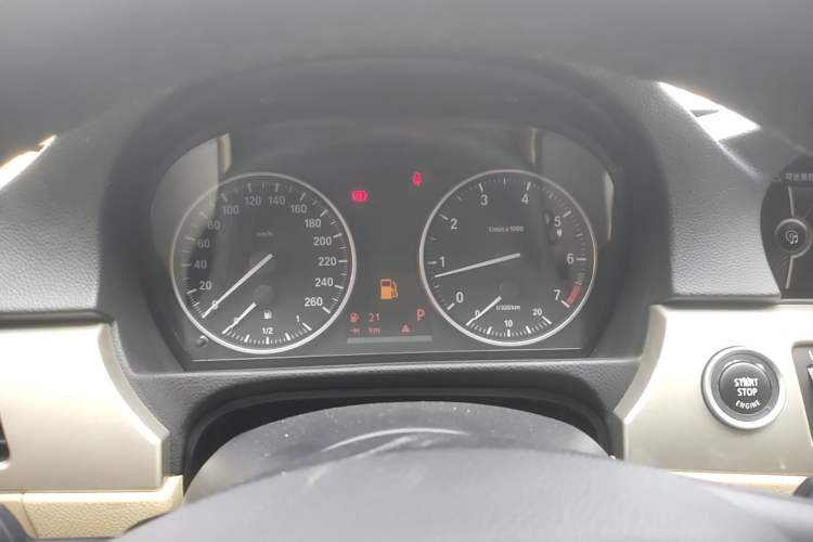Used BMW 3 Series 2010 320i Luxury Model Instrument Cluster