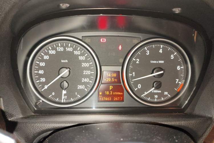 Used BMW 3 Series 2010 325i Luxury Model Instrument Cluster