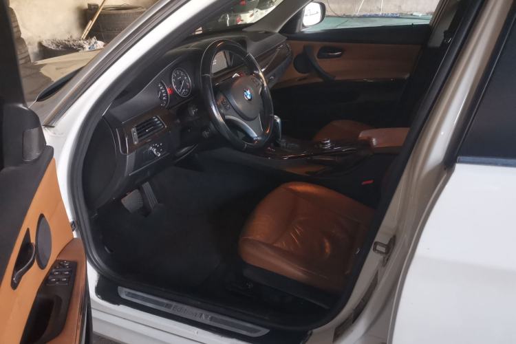 Used BMW 3 Series 2010 325i Luxury Model Left Front Seat