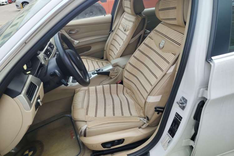 Used BMW 3 Series 2010 320i Luxury Model Left Front Seat