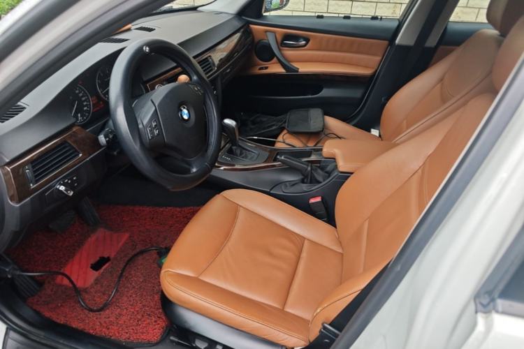 Used BMW 3 Series 2010 320i Sport Edition Left Front Seat