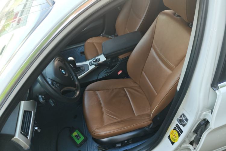 Used BMW 3 Series 2010 320i Luxury Model Left Front Seat