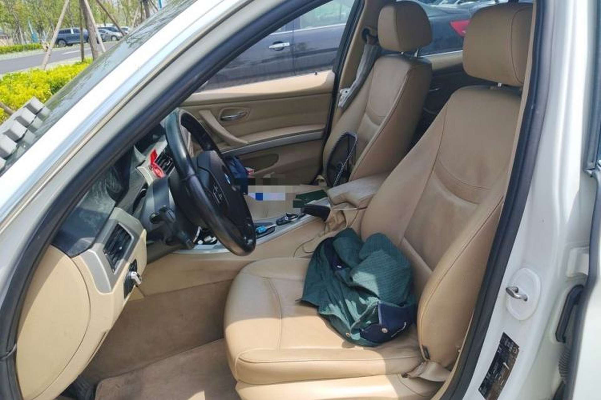 Used BMW 3 Series 2010 320i Luxury Model Left Front Seat