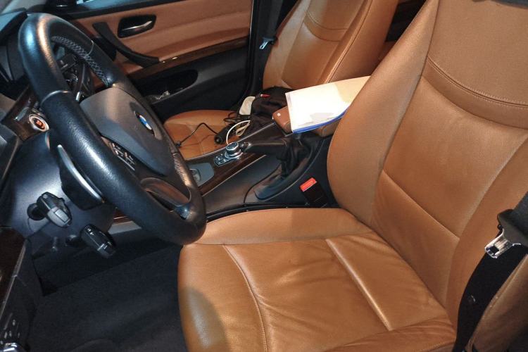 Used BMW 3 Series 2010 325i Luxury Model Left Front Seat