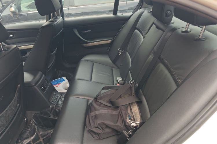 Used BMW 3 Series 2010 320i Luxury Edition Left Rear Seat