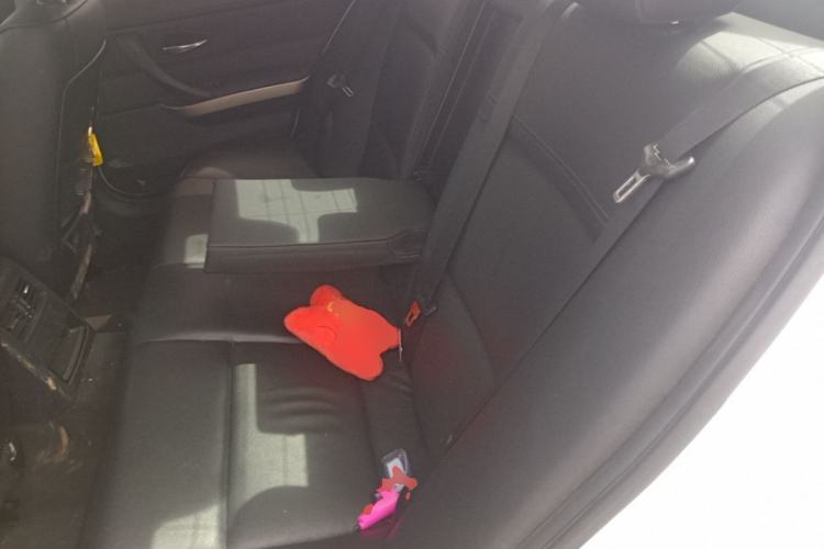Used BMW 3 Series 2010 320i Luxury Model Left Rear Seat