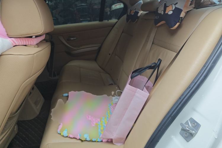 Used BMW 3 Series 2010 320i Luxury Model Left Rear Seat