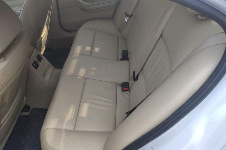 Used BMW 3 Series 2010 320i Luxury Model Left Rear Seat