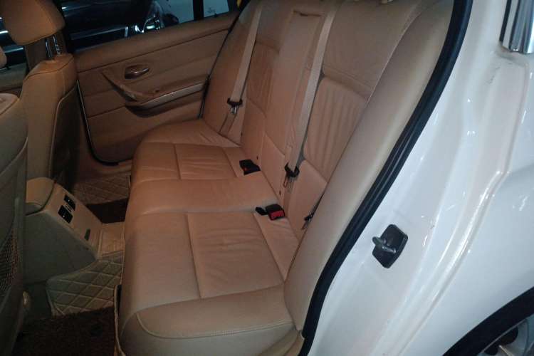 Used BMW 3 Series 2010 320i Luxury Model Left Rear Seat