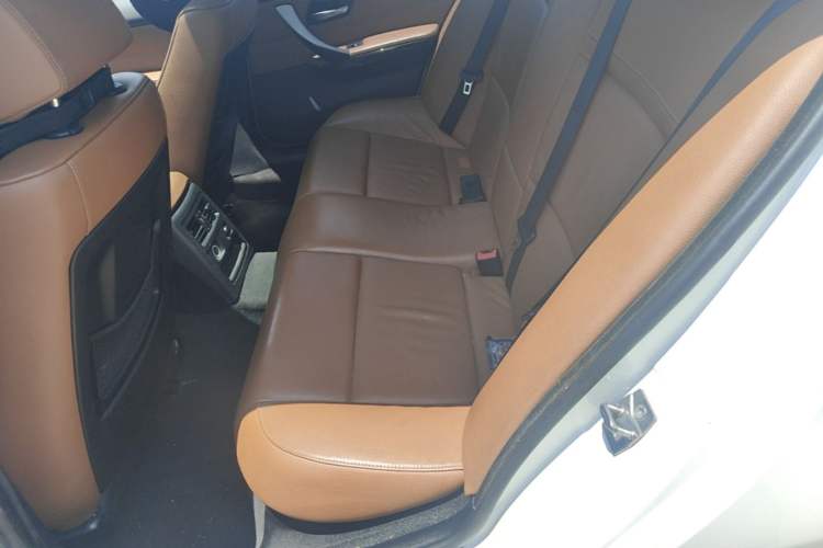 Used BMW 3 Series 2010 325i Luxury Model Left Rear Seat