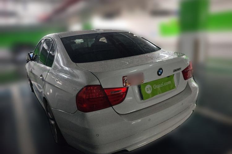 Used BMW 3 Series 2010 320i Luxury Model Rear Left 45 Deg