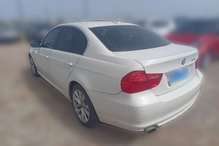 Used BMW 3 Series 2010 320i Luxury Model Rear Left 45 Deg