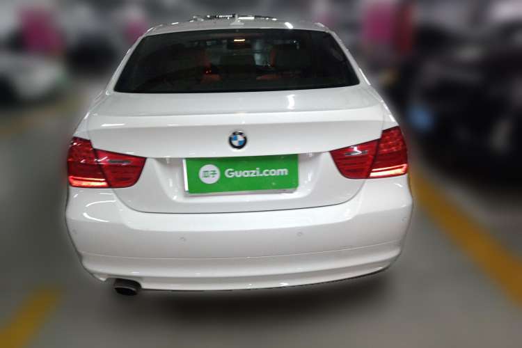Used BMW 3 Series 2010 320i Luxury Model Rear