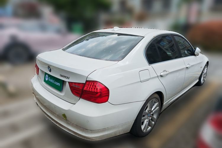 Used BMW 3 Series 2010 320i Luxury Edition Rear Right 45 Deg