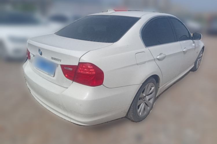Used BMW 3 Series 2010 320i Luxury Model Rear Right 45 Deg