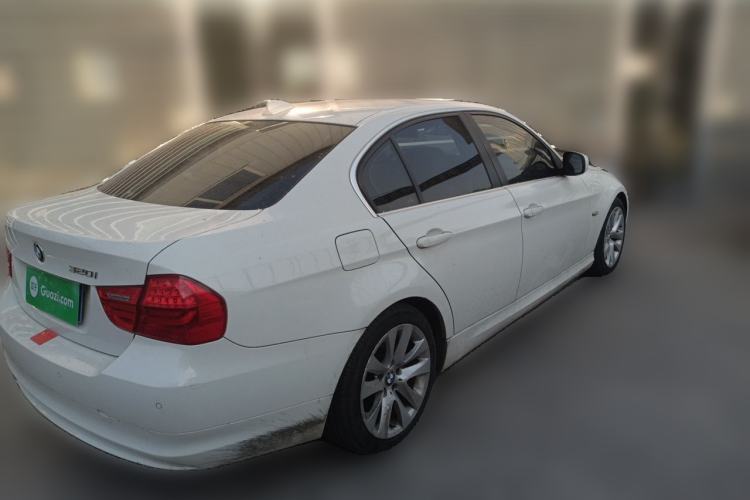 Used BMW 3 Series 2010 320i Luxury Edition Rear Right 45 Deg