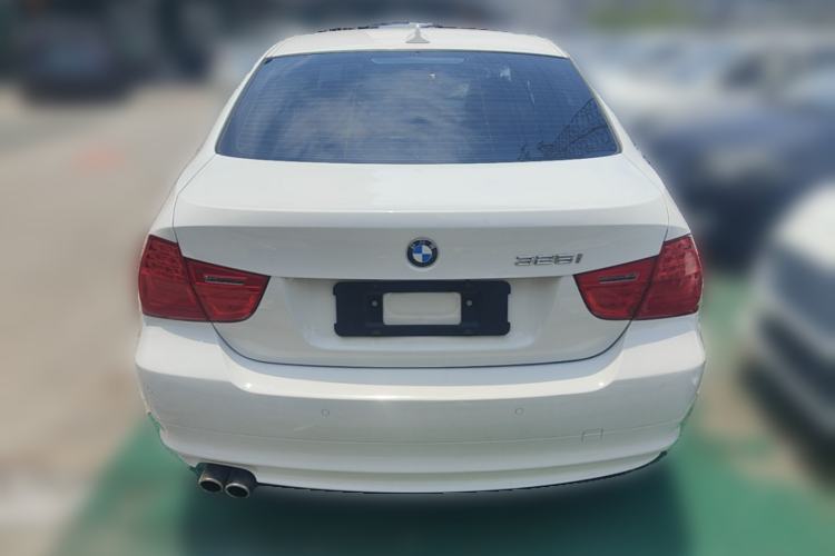 Used BMW 3 Series 2010 325i Luxury Model Rear