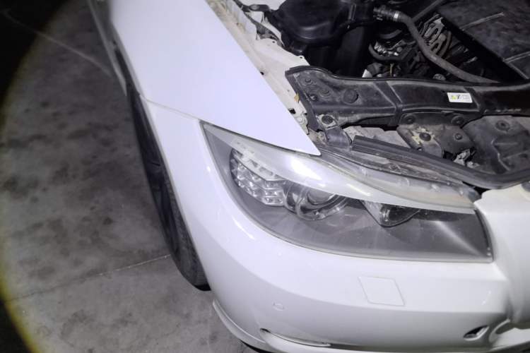 Used BMW 3 Series 2010 320i Luxury Model Right Front Headlight