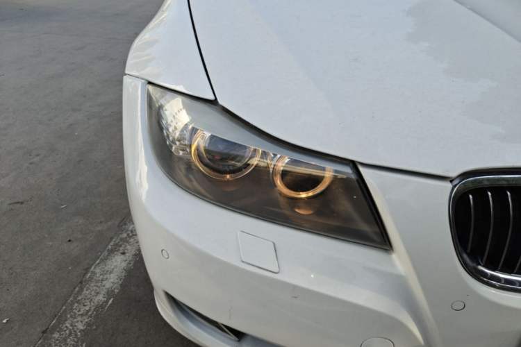 Used BMW 3 Series 2010 320i Luxury Model Right Front Headlight
