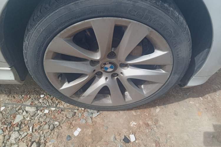 Used BMW 3 Series 2010 320i Luxury Model Right Front Wheel Hub