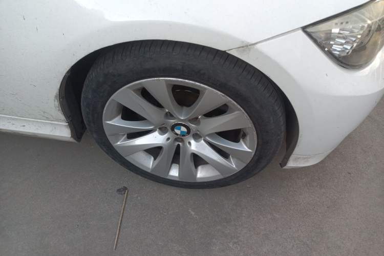 Used BMW 3 Series 2010 320i Luxury Edition Right Front Wheel Hub