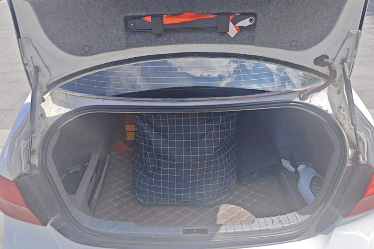 Used BMW 3 Series 2010 320i Sport Edition Trunk
