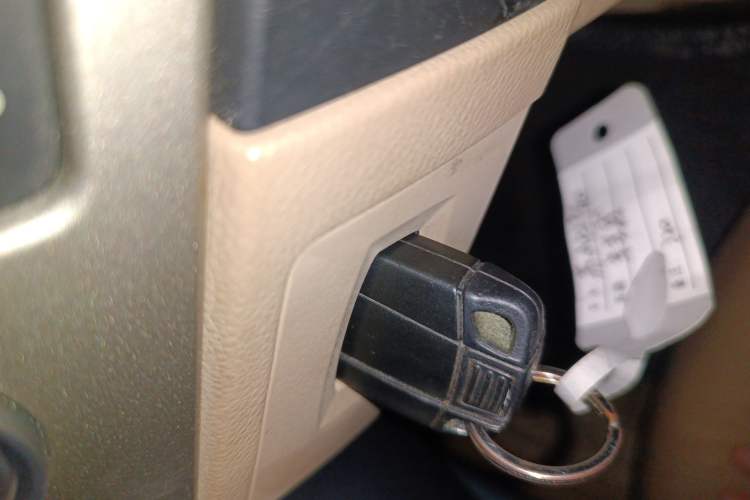 Used BMW 3 Series 2010 320i Luxury Model Vehicle Key