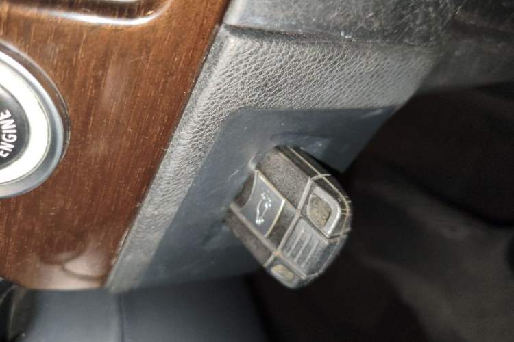 Used BMW 3 Series 2010 325i Luxury Model Vehicle Key