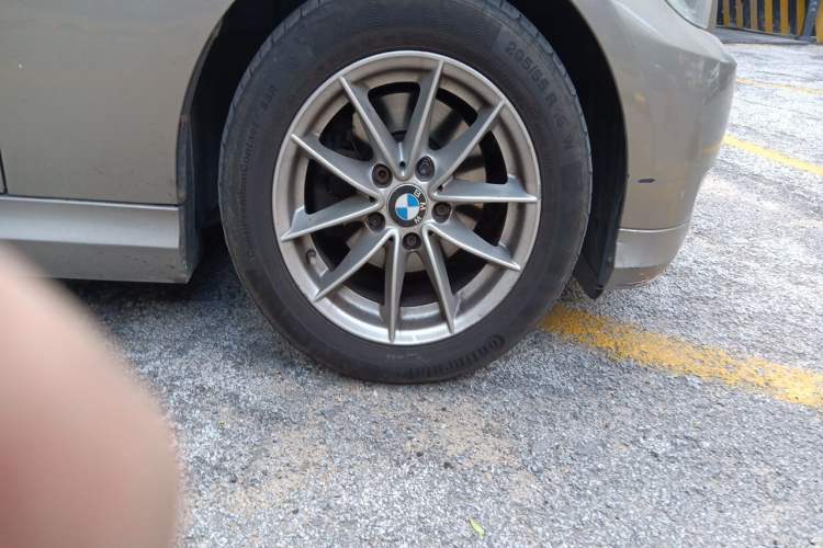 Used BMW 3 Series 2010 318i Leading Model Right Front Wheel Hub