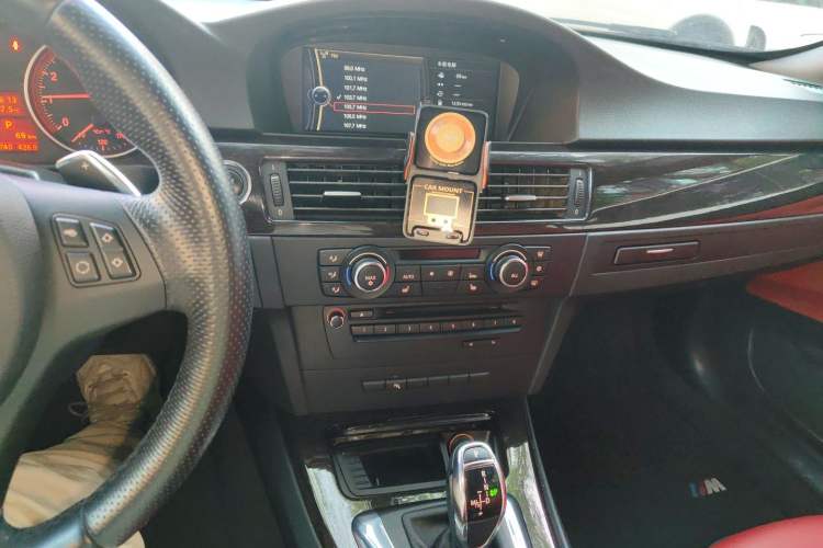 Used BMW 3 Series 2011 335i Convertible Coupe Audio And AC Panel
