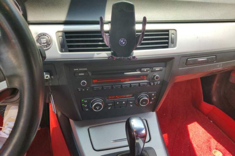 Used BMW 3 Series 2011 325i Convertible Coupe Audio And AC Panel
