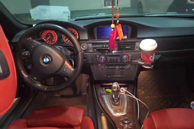 Used BMW 3 Series 2011 335i Convertible Coupe Center Console