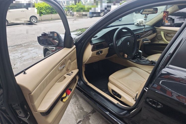 Used BMW 3 Series 2011 320i Sport Edition Driver Seat