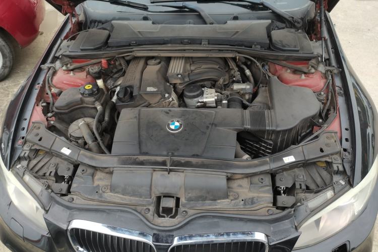 Used BMW 3 Series 2011 320i Coupe Engine Bay