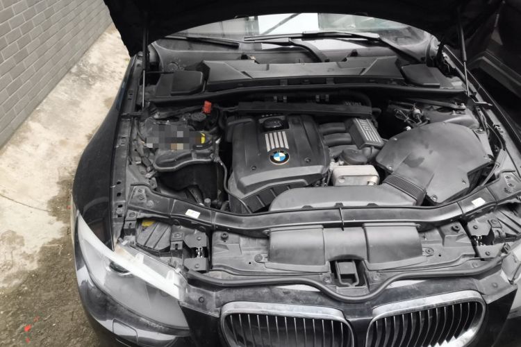 Used BMW 3 Series 2011 325i Convertible Coupe Engine Bay Right