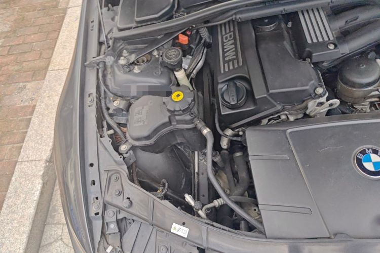 Used BMW 3 Series 2011 320i Coupe Engine Bay Right